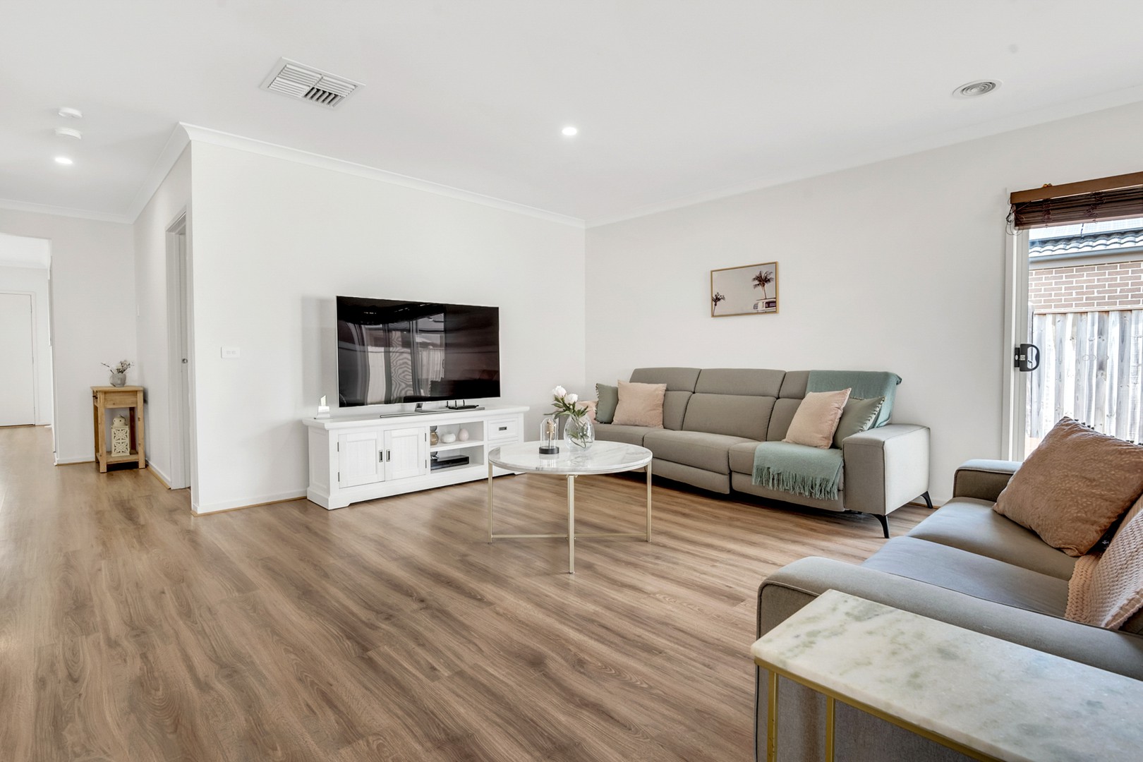 12 Enderby Drive, Mickleham, VIC 3064, Mickleham - Thumbnail 8