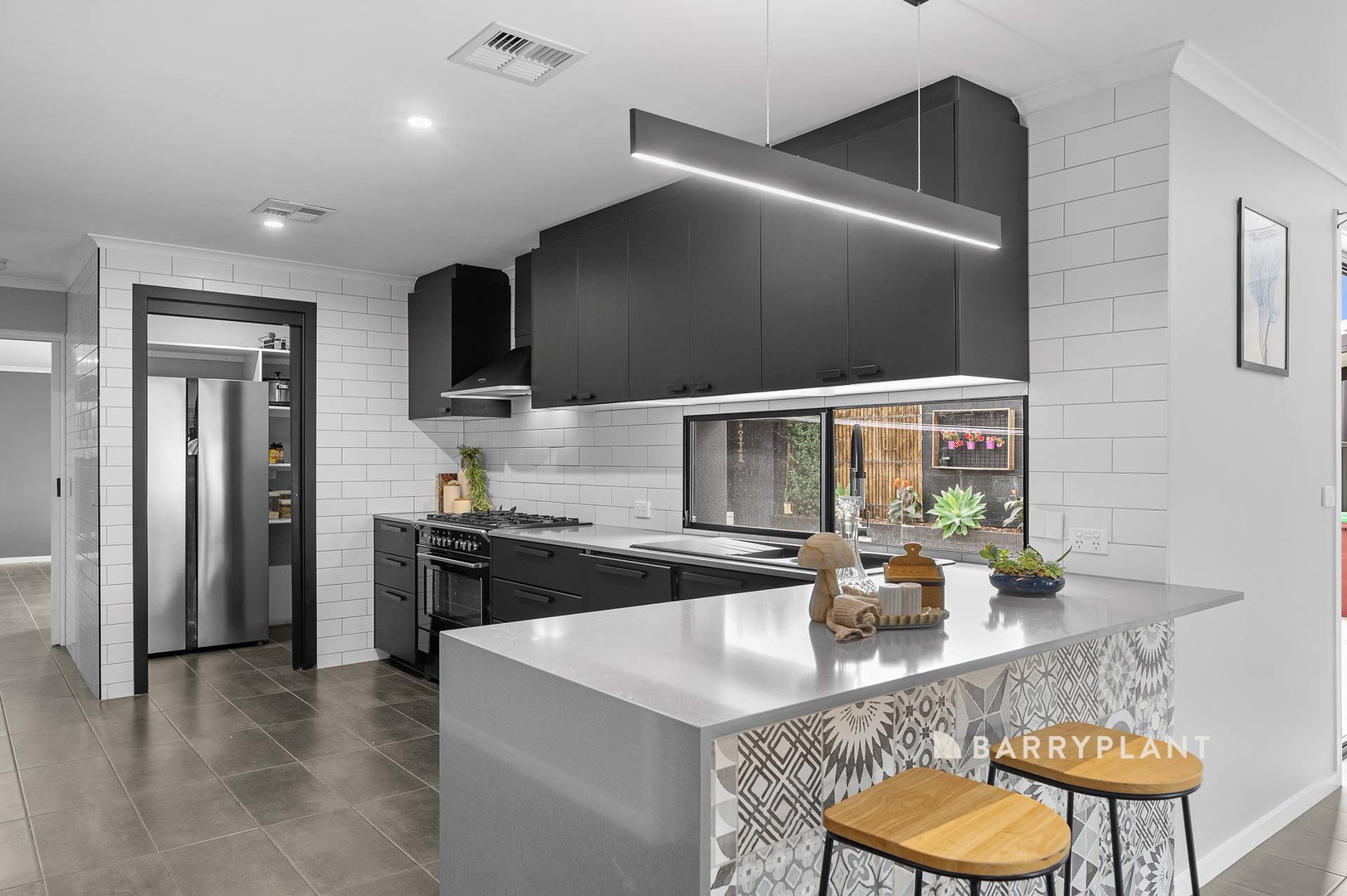 12 Fairleigh Court, Narre Warren, VIC 3805 - Thumbnail 2 - 09/04/2025