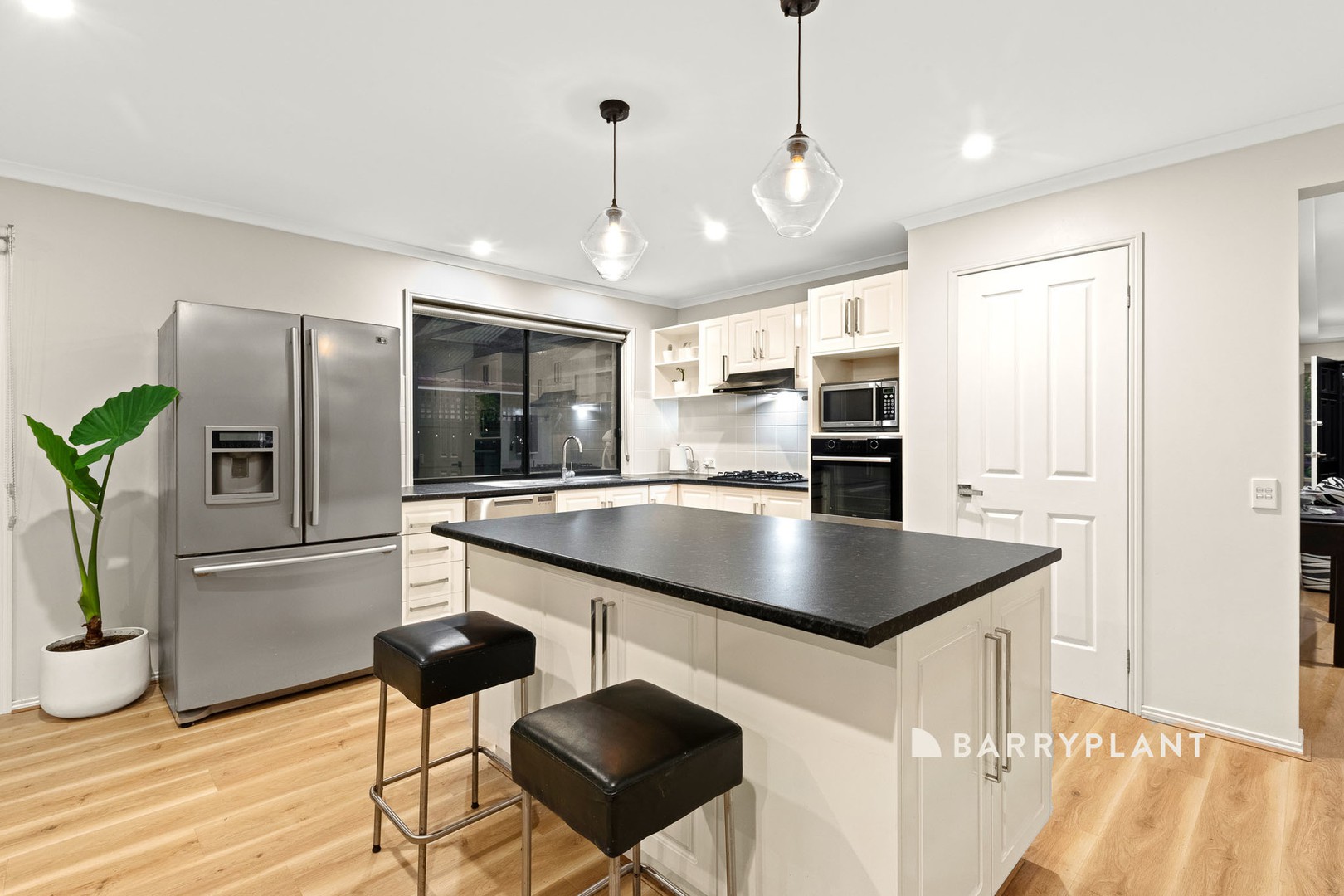 12 Feehan Crescent, Narre Warren South, VIC 3805, Narre Warren South - Thumbnail 4