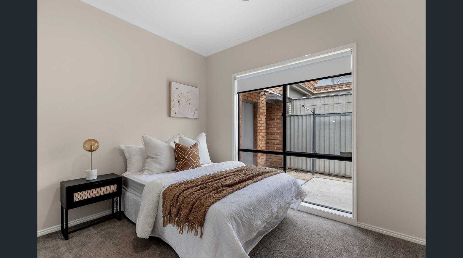 12 Finstall Close, Caroline Springs, VIC 3023, Caroline Springs - Thumbnail 8