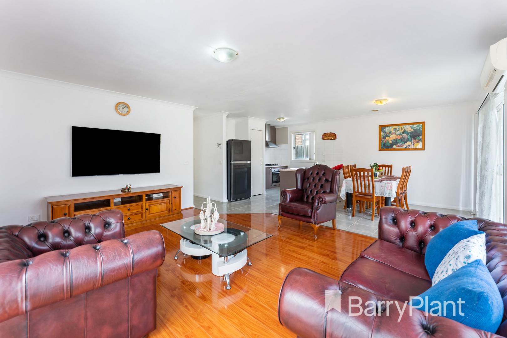 12 Fisher Court, Werribee, VIC 3030, Werribee - Thumbnail 2
