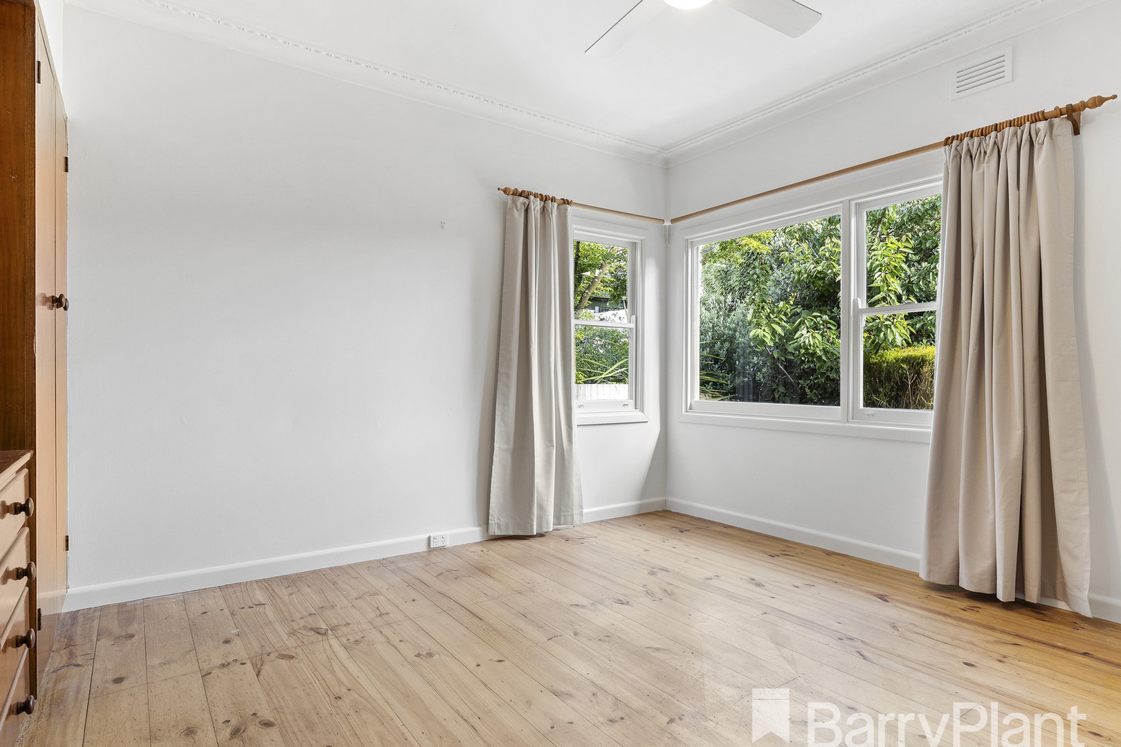 12 Freeman Street, Wendouree, VIC 3355, Wendouree - Thumbnail 6