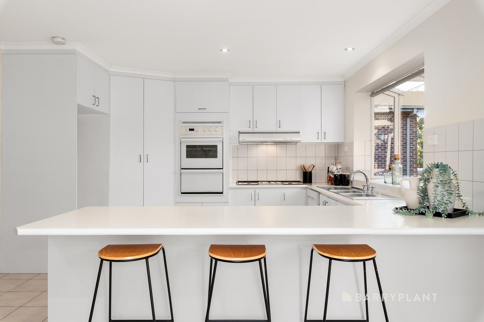 12 Friendship Avenue, Mill Park, VIC 3082, Mill Park - Thumbnail 3