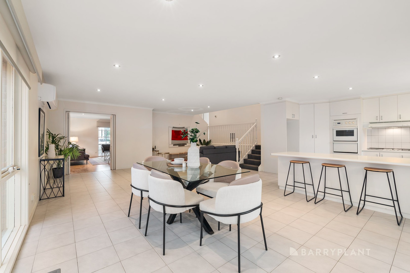 12 Friendship Avenue, Mill Park, VIC 3082, Mill Park - Thumbnail 4