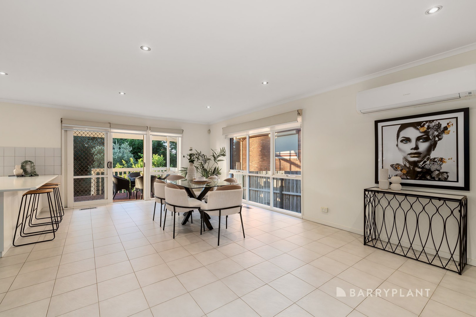12 Friendship Avenue, Mill Park, VIC 3082, Mill Park - Thumbnail 5