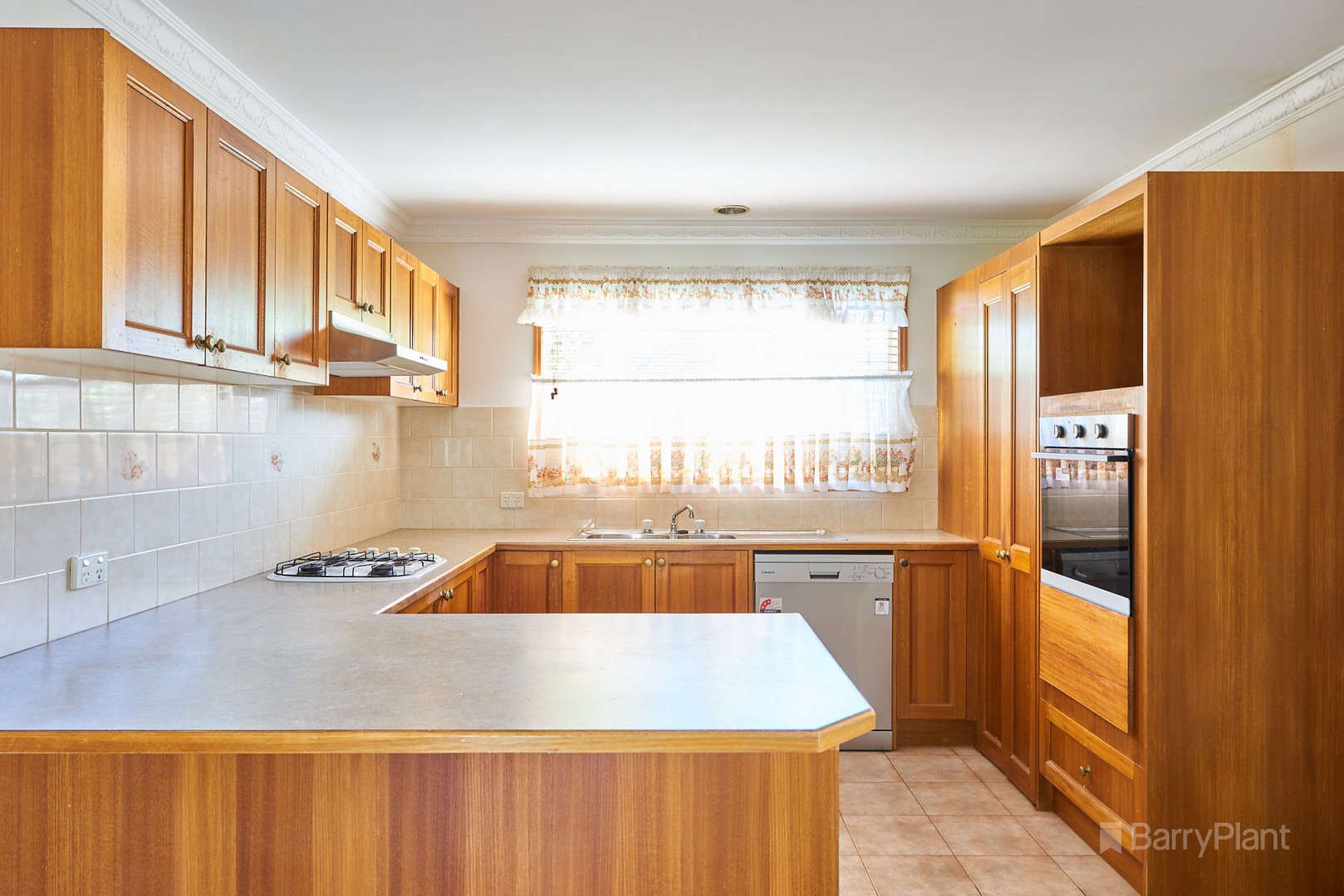 12 Galloway Drive, Narre Warren South, VIC 3805, Narre Warren South - Thumbnail 6