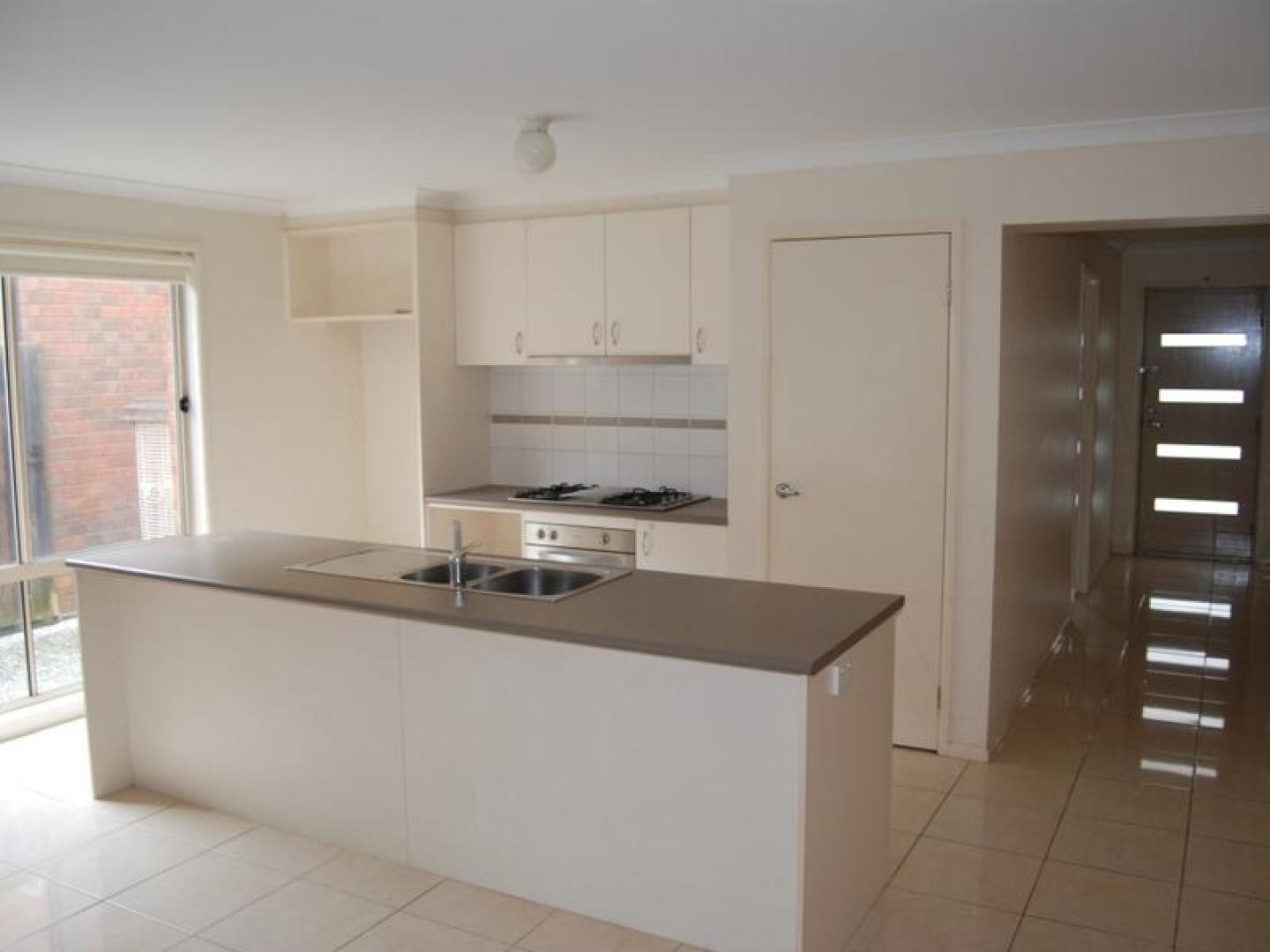 12 Gammage Boulevard, Epping, VIC 3076, Epping - Thumbnail 2