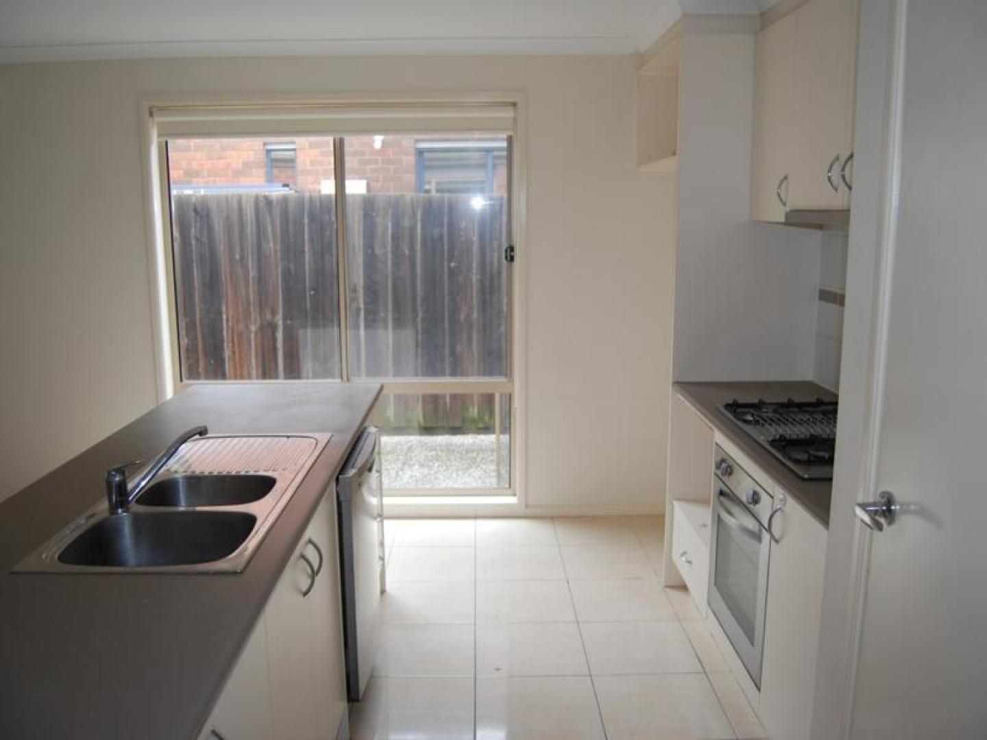 12 Gammage Boulevard, Epping, VIC 3076, Epping - Thumbnail 4