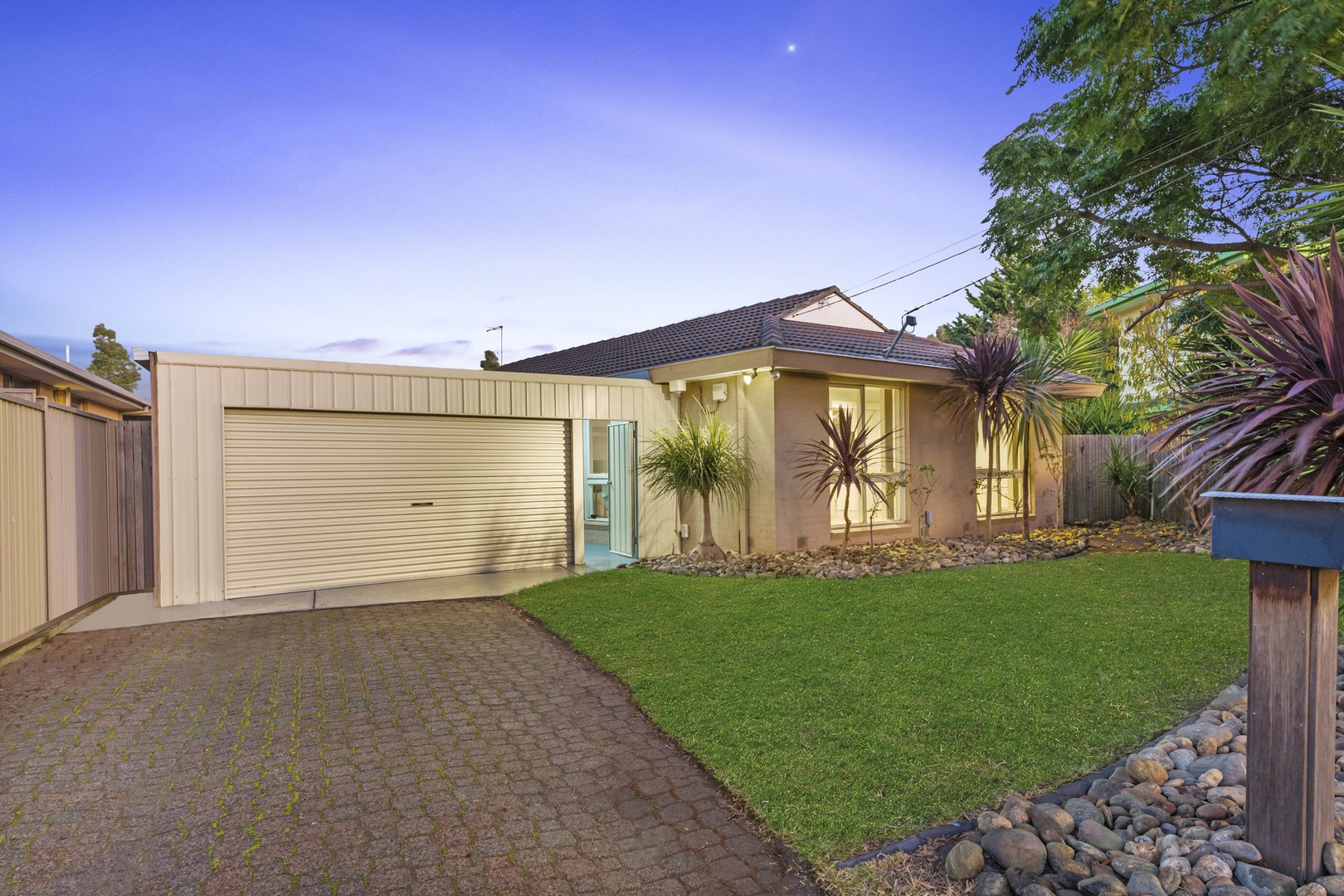 12 Gibbon Court, St Albans, VIC 3021, St Albans - Thumbnail 2