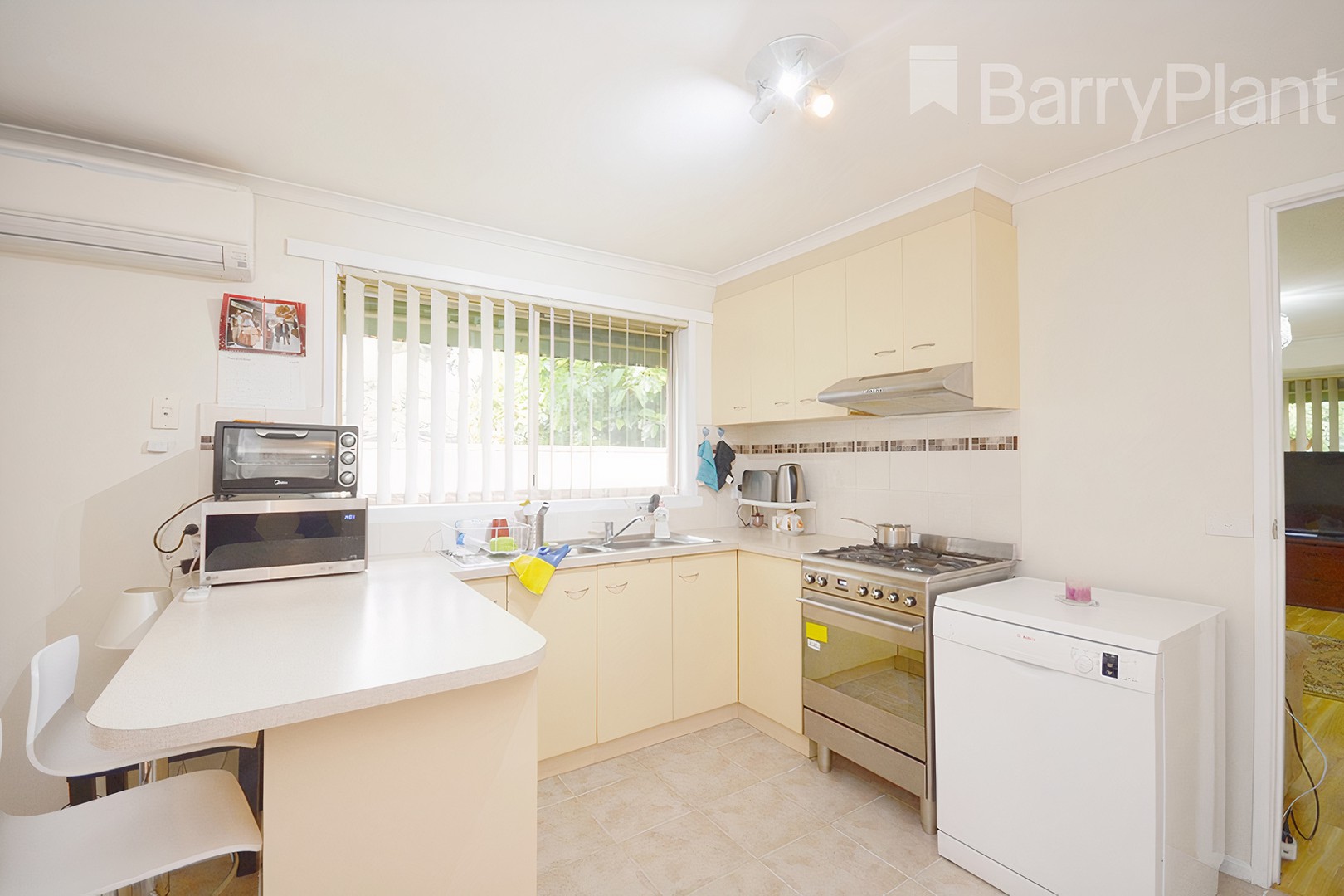 12 Glendenning Street, Canadian, VIC 3350, Canadian - Thumbnail 2