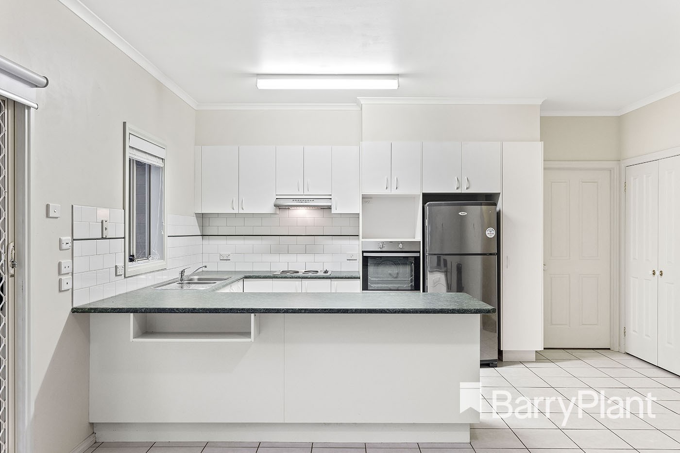27 Steane Street, COCKATOO, Cockatoo - Thumbnail 3