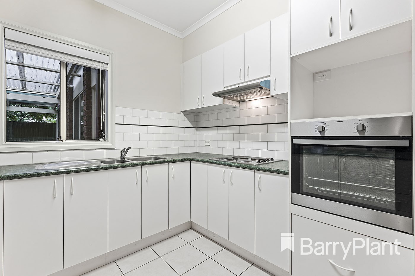 27 Steane Street, COCKATOO, Cockatoo - Thumbnail 4