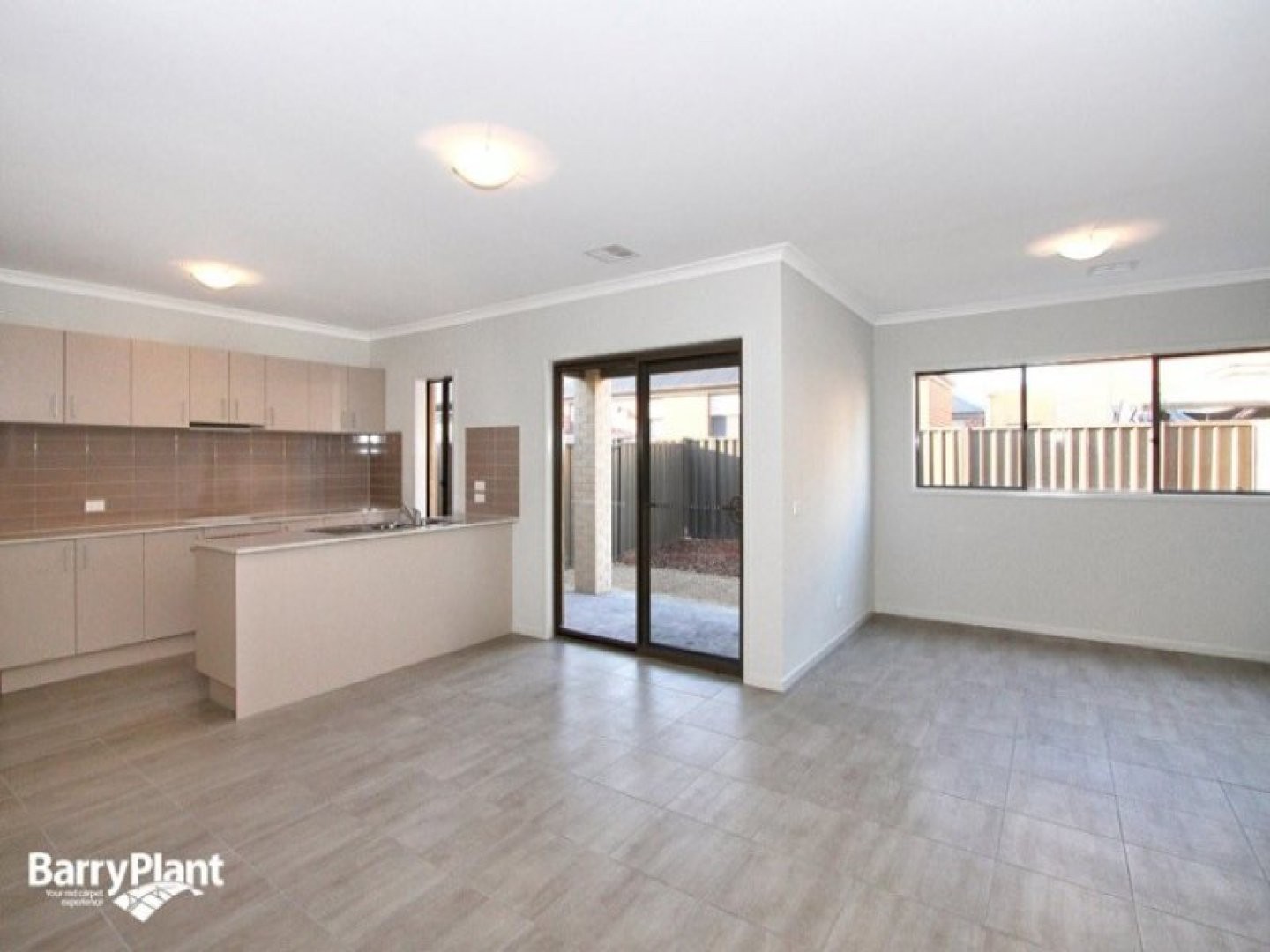 12 Grattan Cove, Craigieburn, VIC 3064, Craigieburn - Thumbnail 4