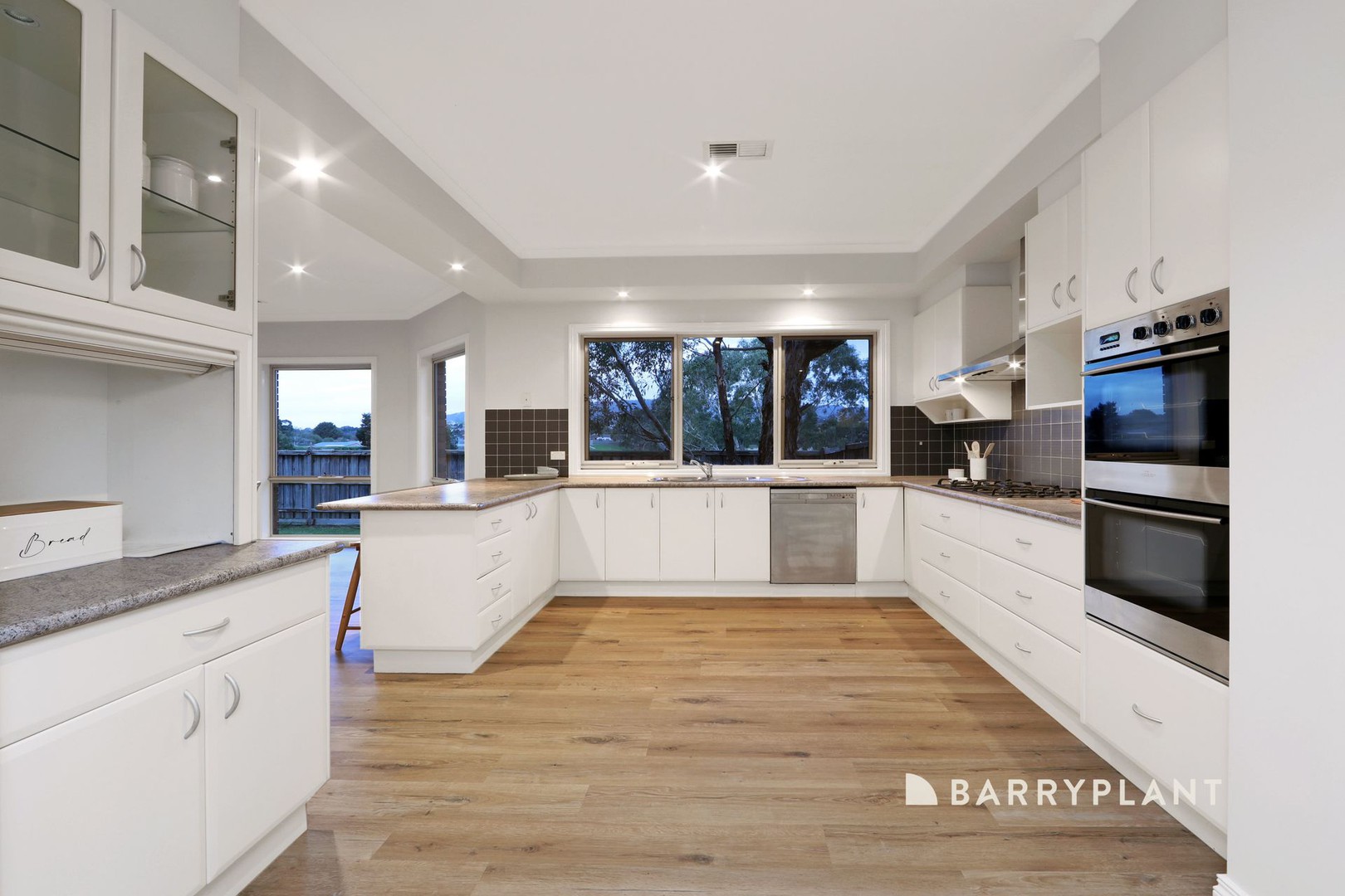 12 Greenbank Court, Lysterfield, VIC 3156, Lysterfield - Thumbnail 5