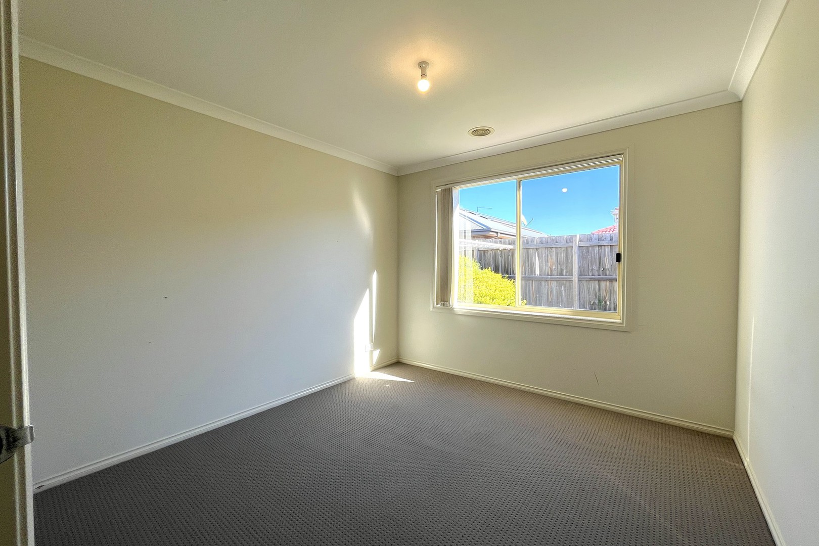 12 Greendale Boulevard, Pakenham, VIC 3810, Pakenham - Thumbnail 8