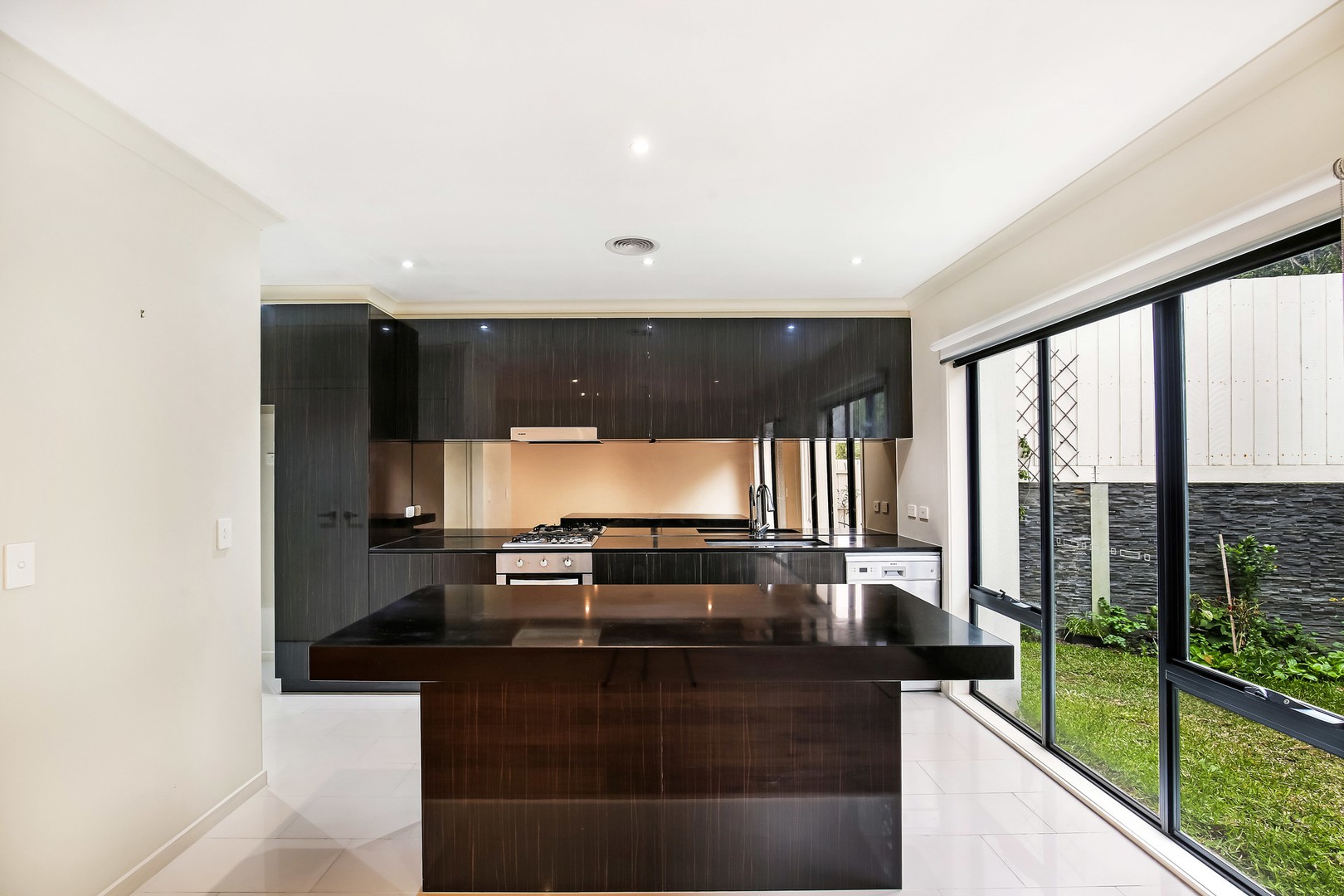 12 Greenwich Crescent, Bundoora, VIC 3083, Bundoora - Thumbnail 2