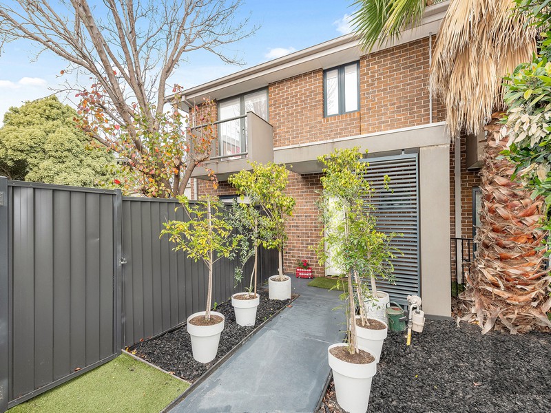 12 Grevillea Circuit, Maidstone, VIC 3012 - Image - 02/04/2026
