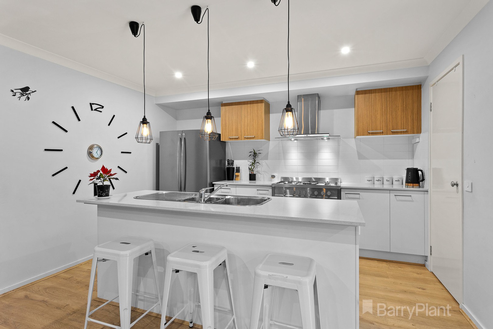 12 Hammond Road, Cranbourne West, VIC 3977, Cranbourne West - Thumbnail 2