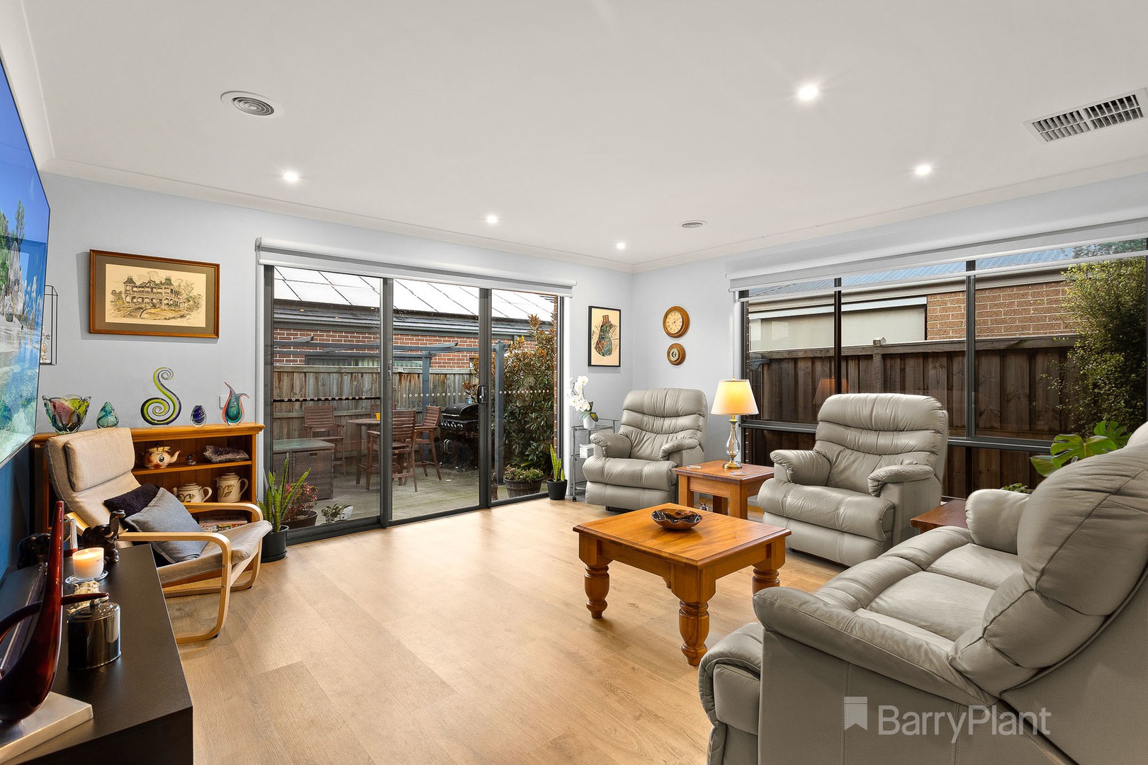 12 Hammond Road, Cranbourne West, VIC 3977, Cranbourne West - Thumbnail 4