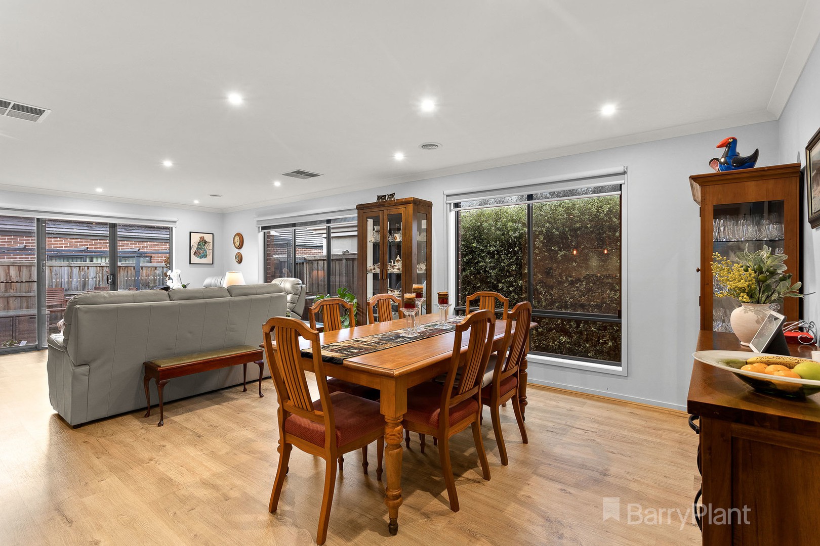 12 Hammond Road, Cranbourne West, VIC 3977, Cranbourne West - Thumbnail 5