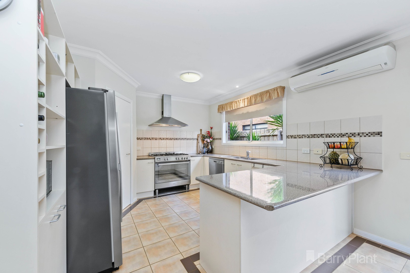 12 Harrowgate Court, Brookfield, VIC 3338, Brookfield - Thumbnail 2