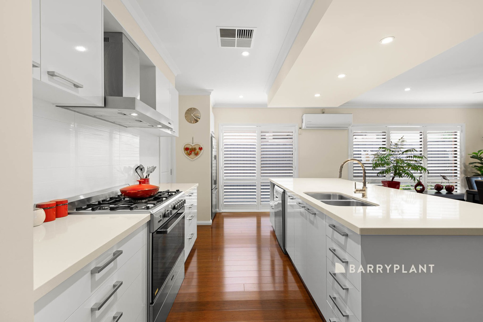 12 Hazelnut Boulevard, Berwick, VIC 3806, Berwick - Thumbnail 2