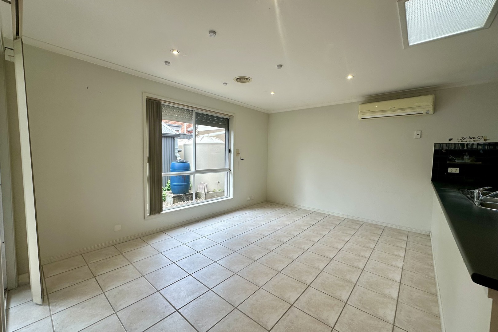 12 Hessing Green, Caroline Springs, VIC 3023, Caroline Springs - Thumbnail 5