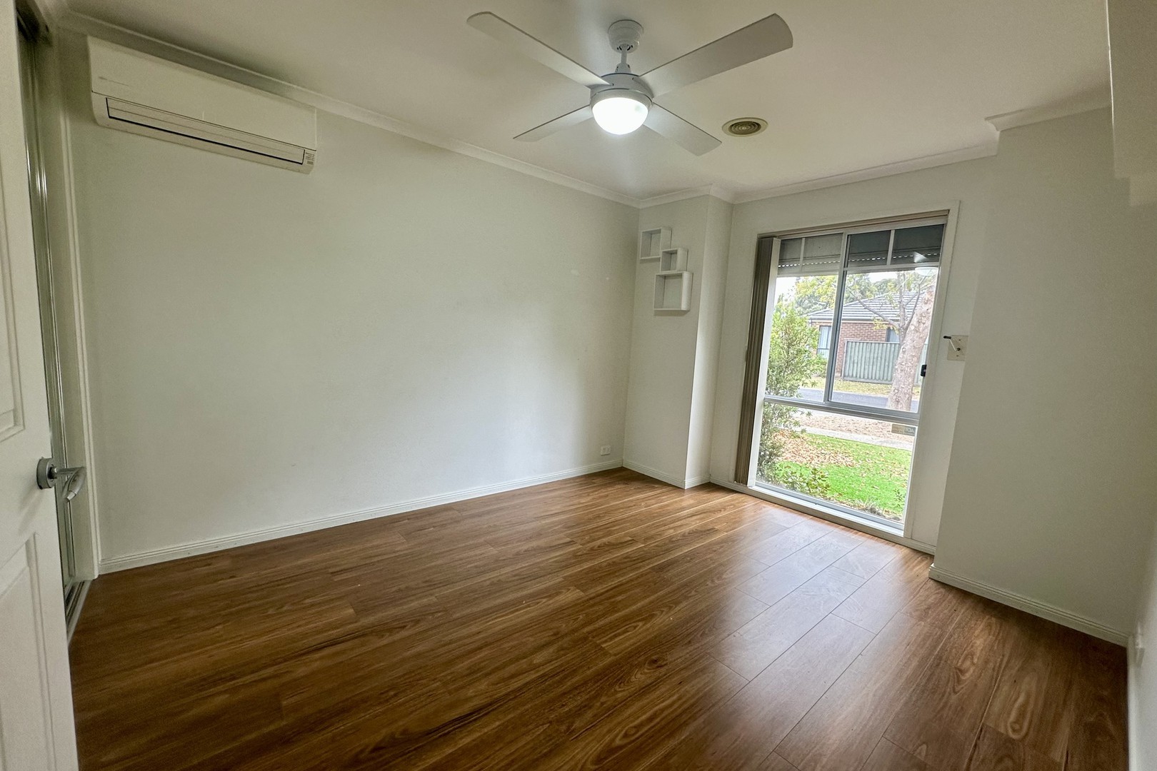 12 Hessing Green, Caroline Springs, VIC 3023, Caroline Springs - Thumbnail 6