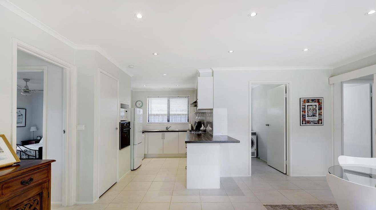 12 Hinkler Drive, Mill Park, VIC 3082, Mill Park - Thumbnail 3