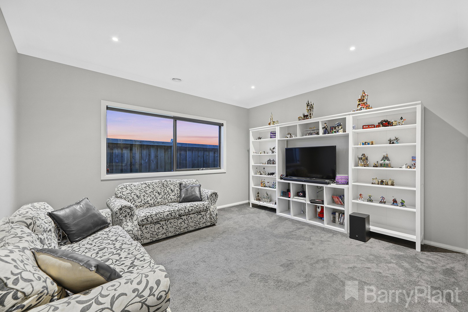 12 Hogan Court, Drouin, VIC 3818, Drouin - Thumbnail 3
