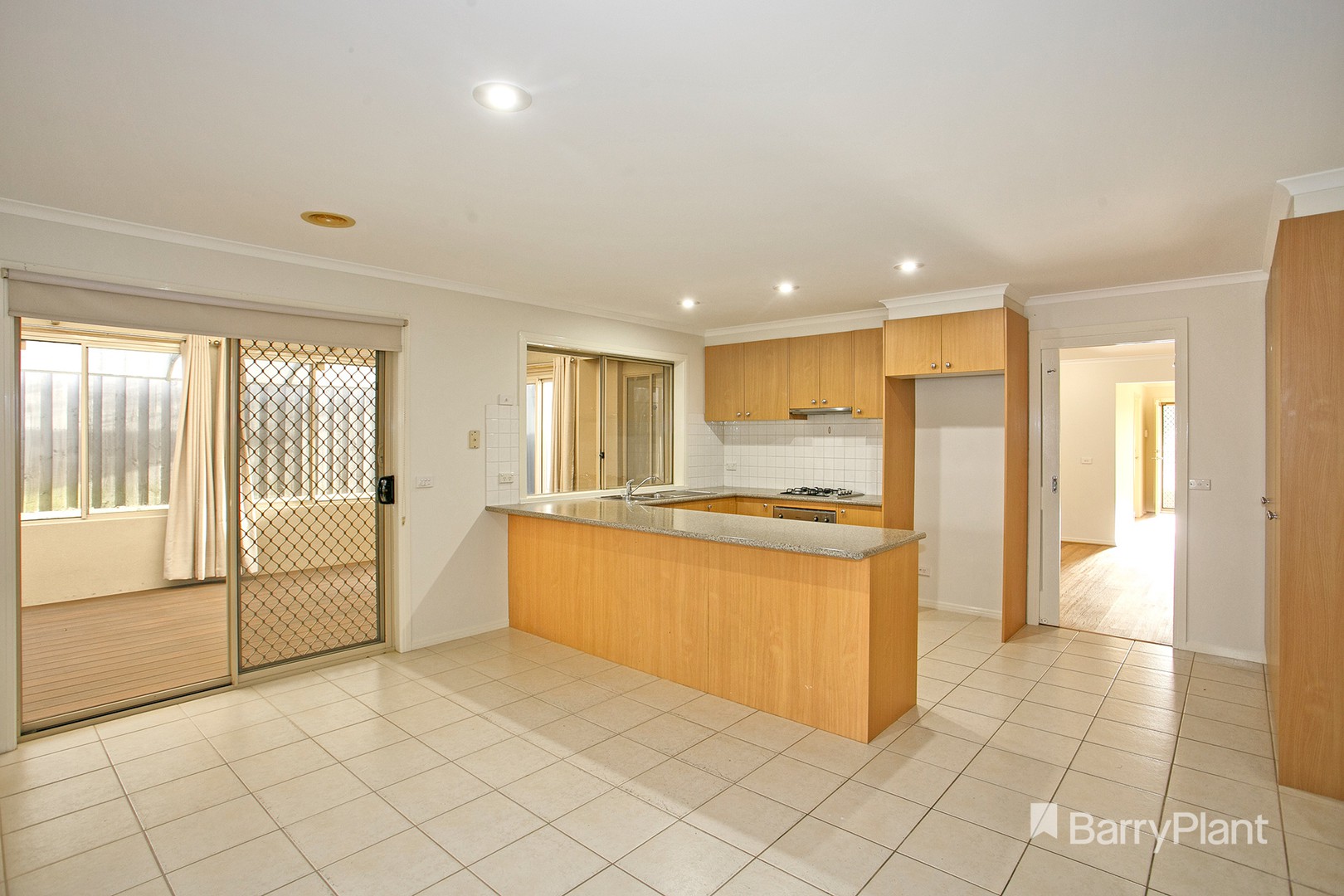 12 Hollington Way, Berwick, VIC 3806, Berwick - Thumbnail 3