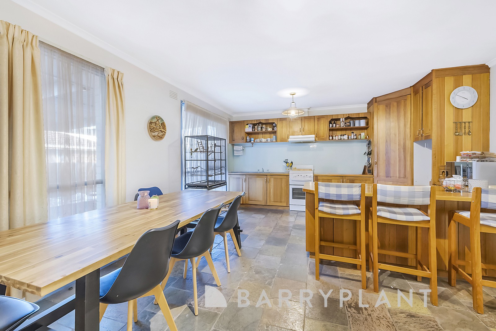 12 Hudson Place, Melton, VIC 3337, Melton - Thumbnail 6