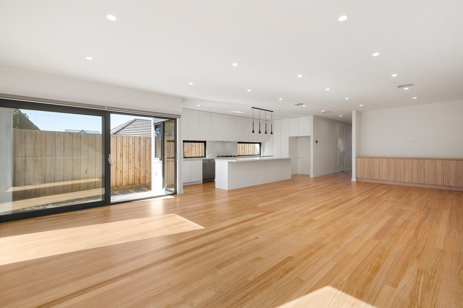 12 Irma Grove, Pascoe Vale, VIC 3044, Pascoe Vale - Thumbnail 2