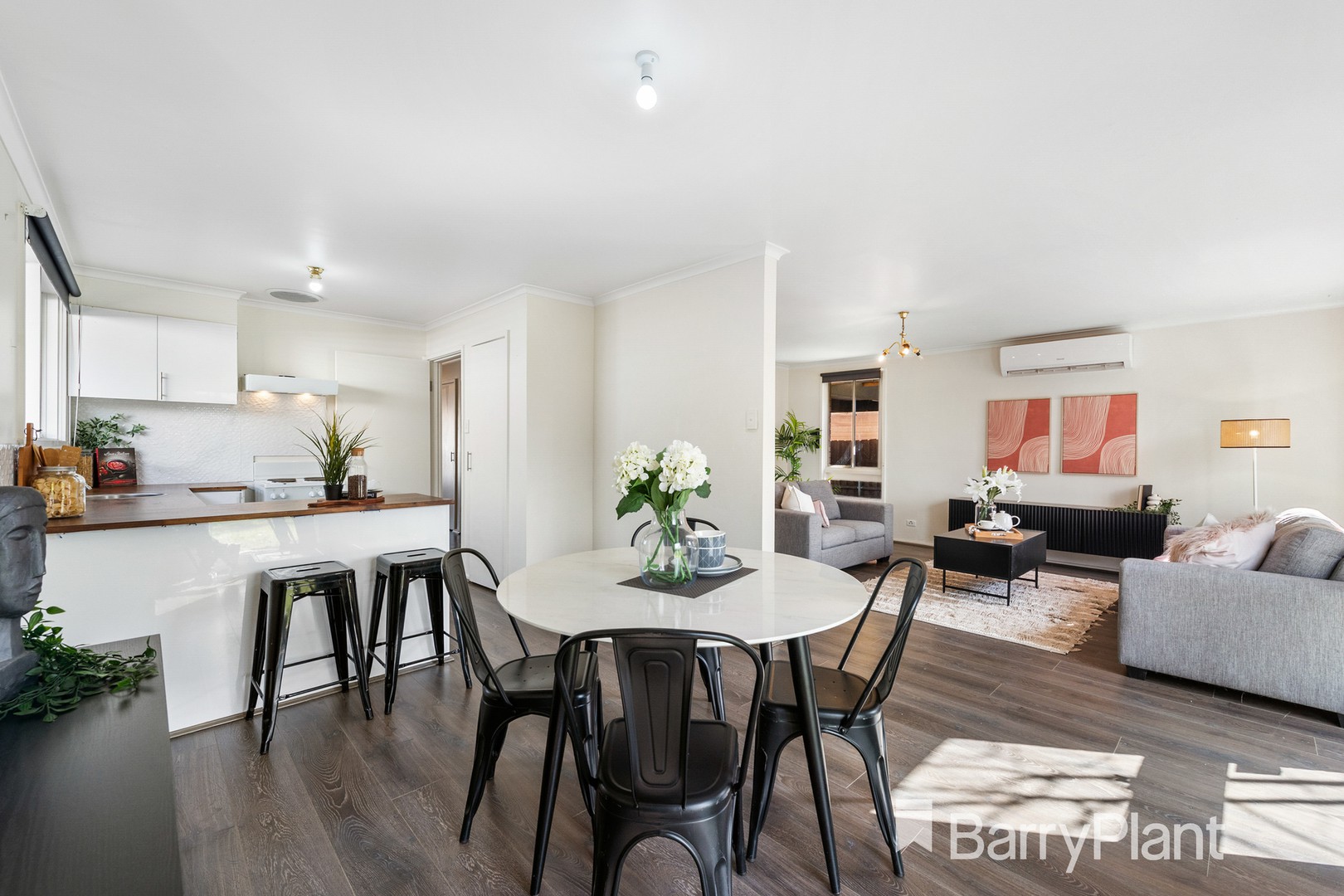 12 Irving Road, Melton, VIC 3337, Melton - Thumbnail 6
