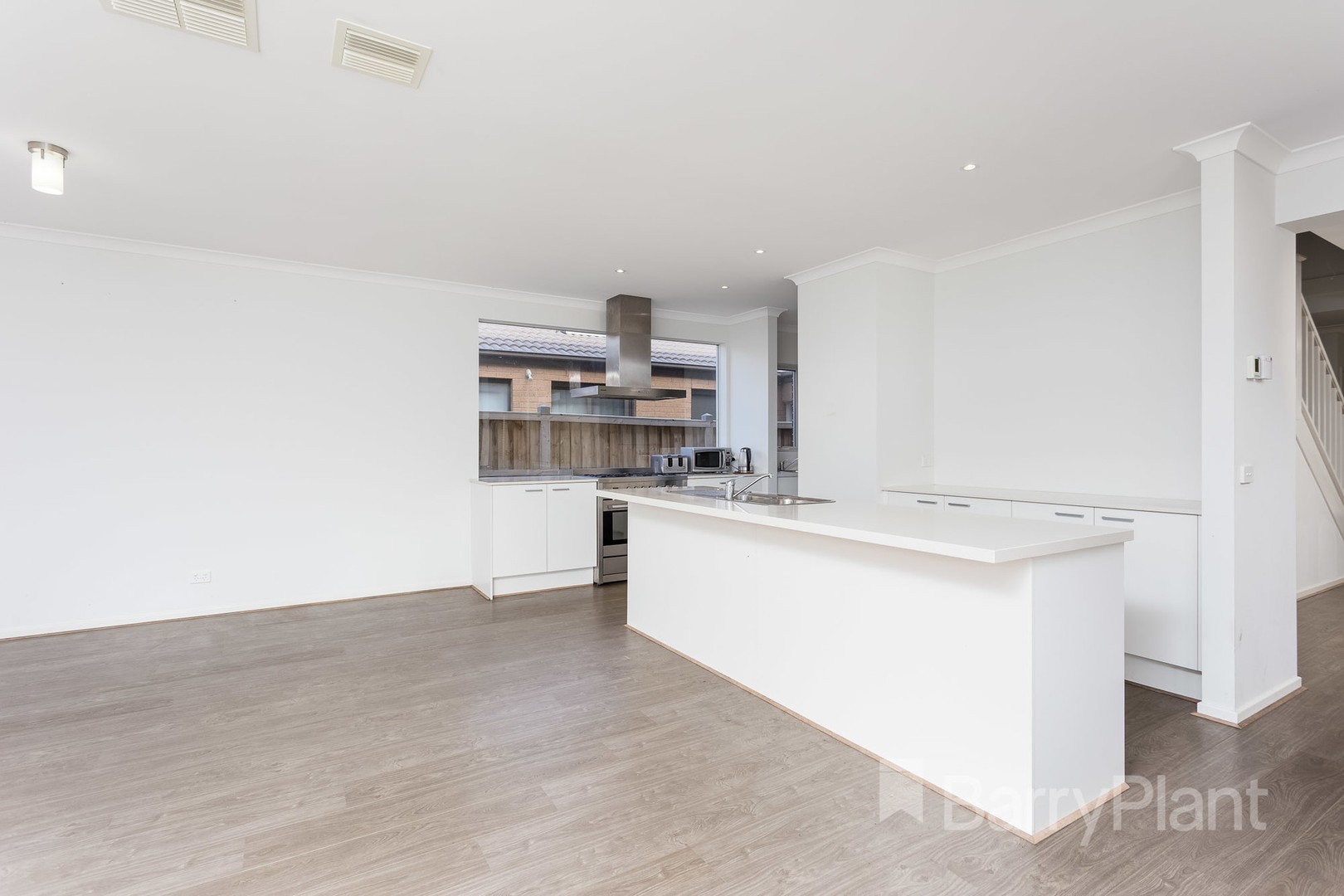 12 Jansar Street, Point Cook, VIC 3030 - Thumbnail 2 - 27/10/2021