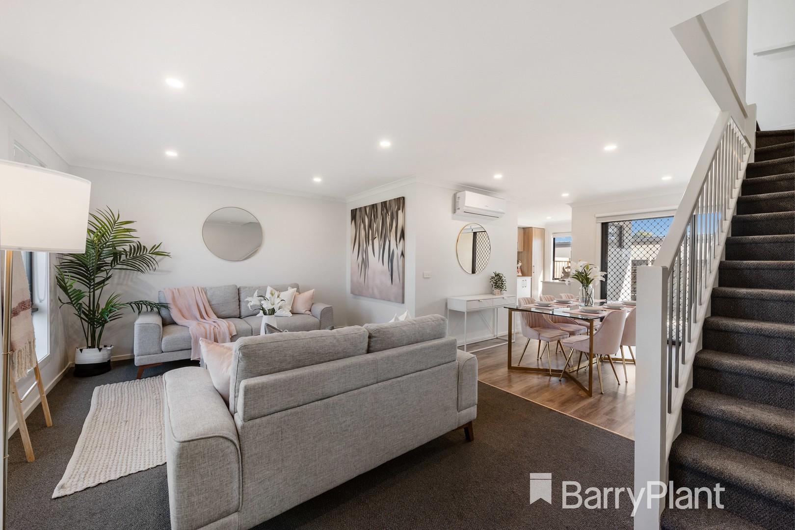 12 Jarli Walk, Deanside, VIC 3336, Deanside - Thumbnail 2