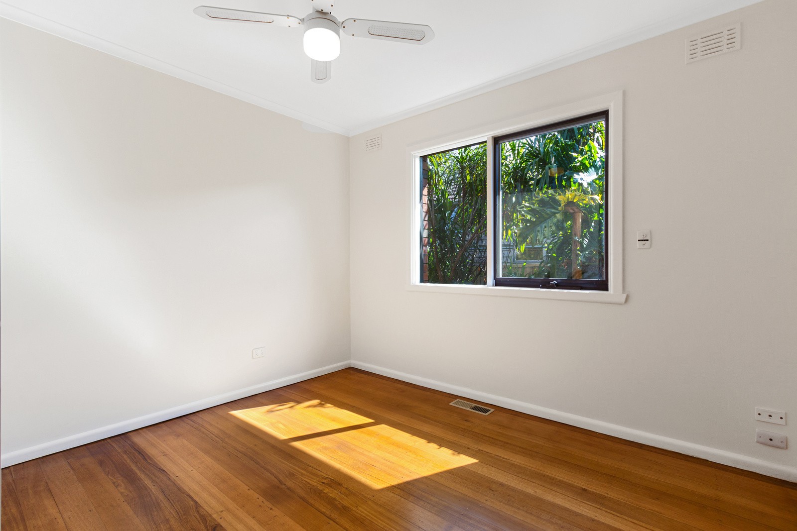 12 Johnson Drive, Ferntree Gully, VIC 3156, Ferntree Gully - Thumbnail 6