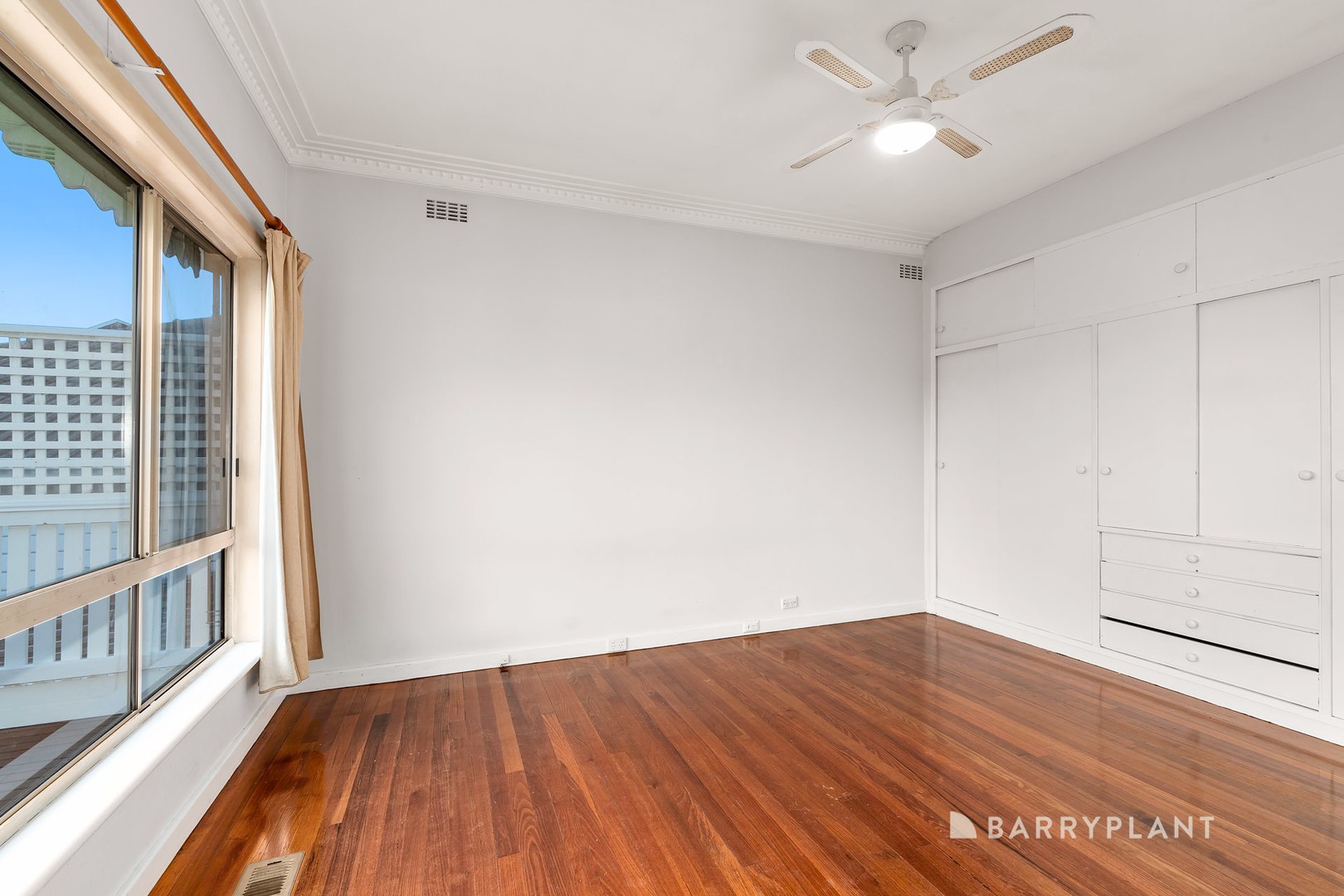 12 Jones Crescent, Rosanna, VIC 3084, Rosanna - Thumbnail 5