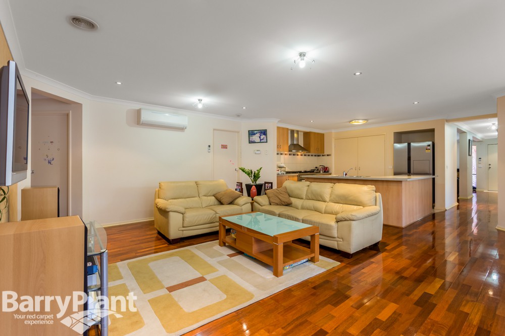 12 Juniper Avenue, Point Cook, VIC 3030, Point Cook - Thumbnail 2