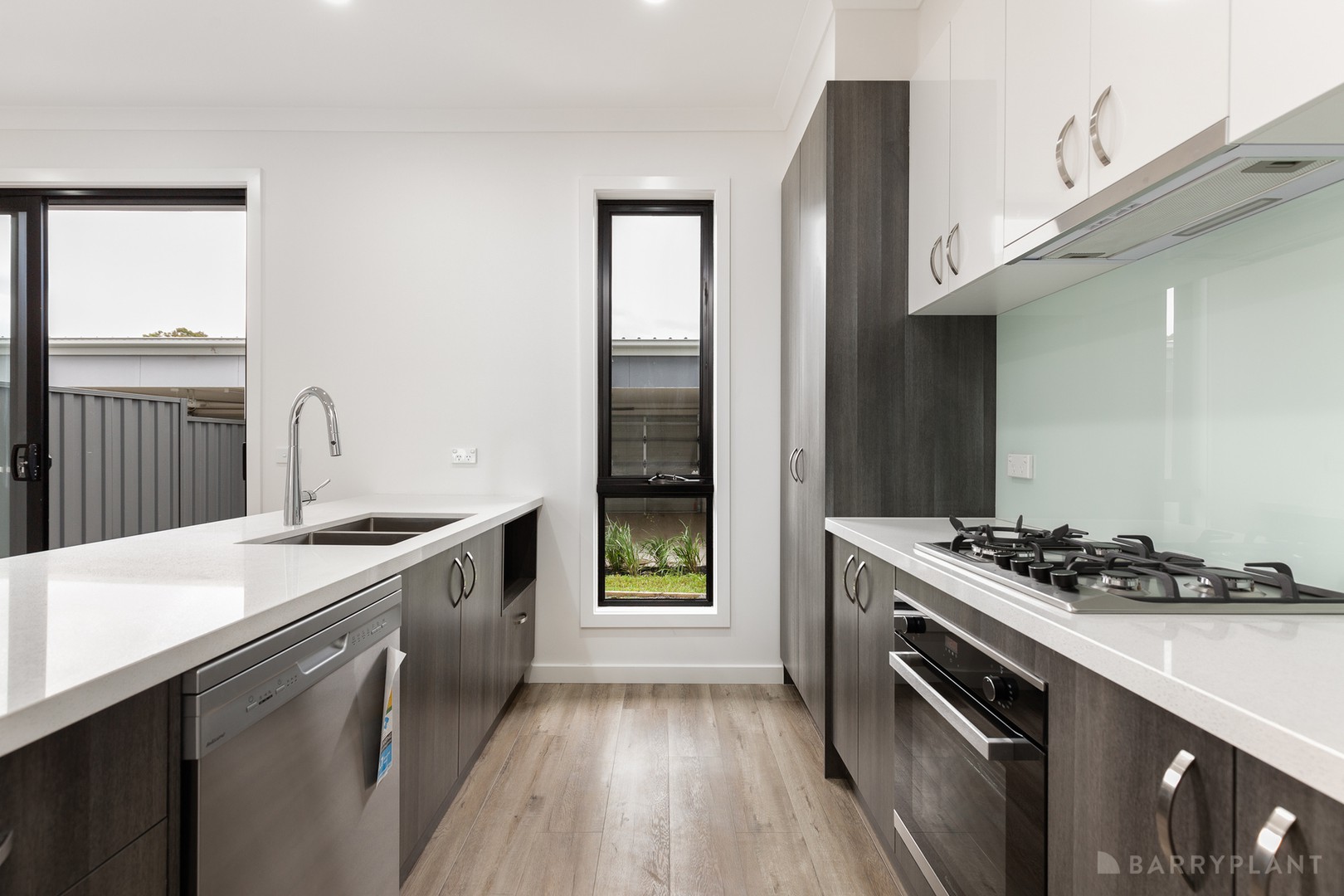 12 Karrabina Avenue, Doveton, VIC 3177, Doveton - Thumbnail 5