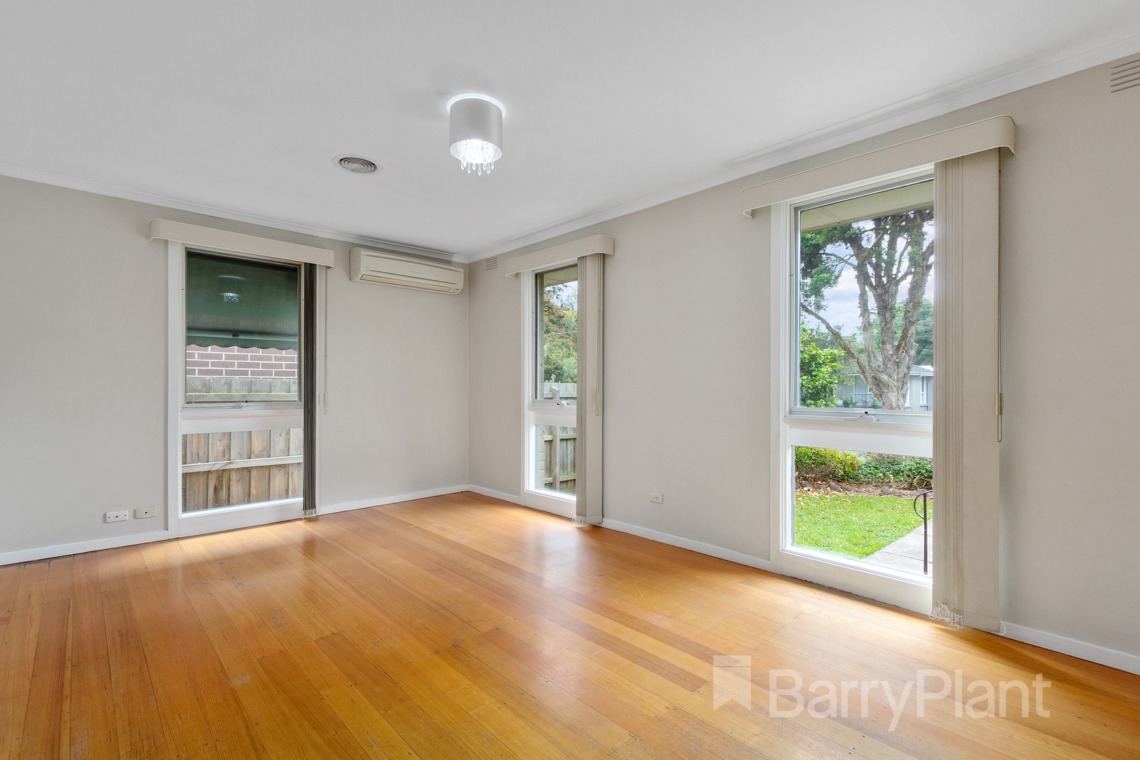 12 Kauri Court, Croydon, VIC 3136 - Thumbnail 2 - 03/07/2026