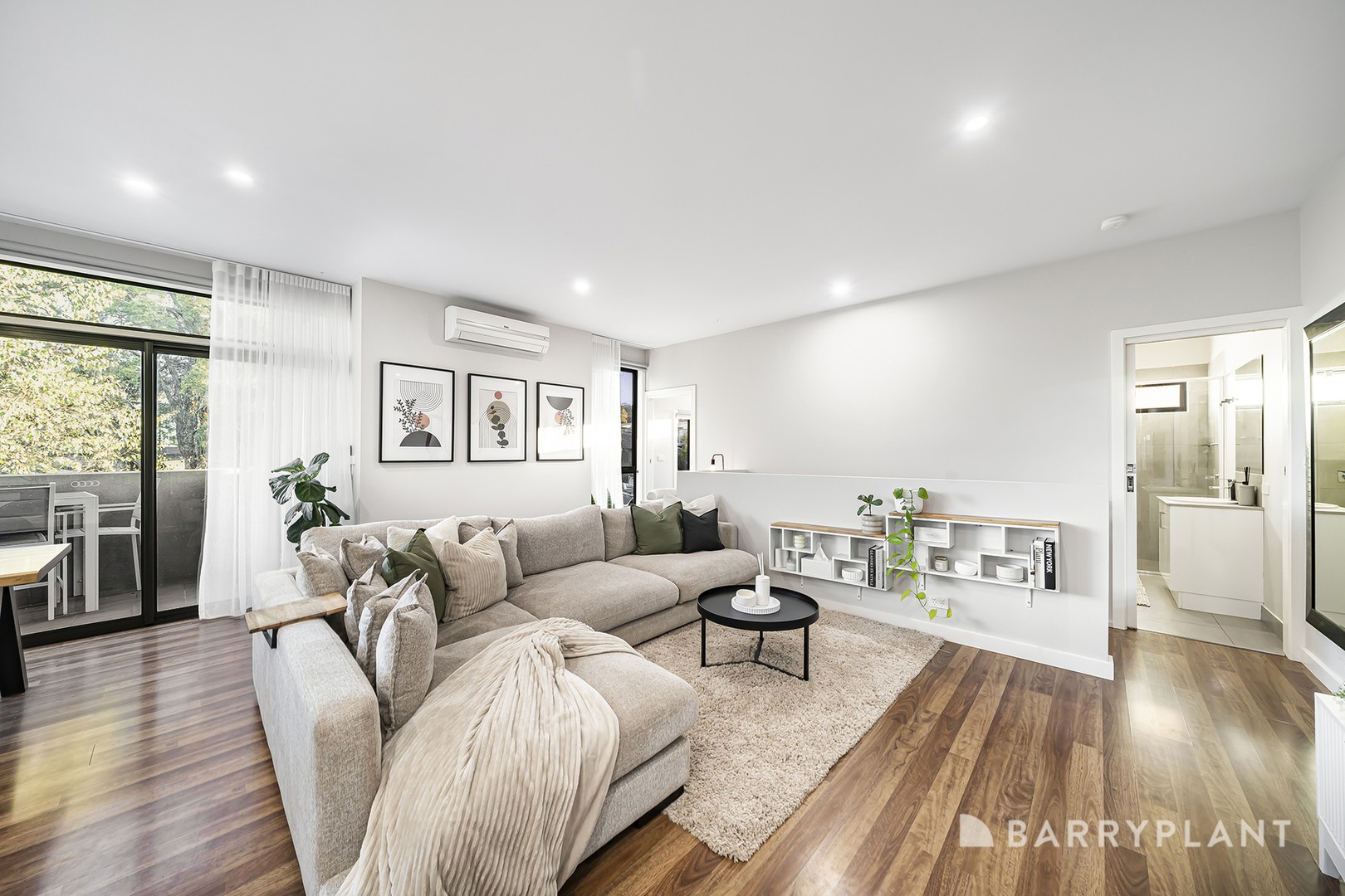 12 Kerr Street, Lilydale, VIC 3140 - Thumbnail 2 - 08/05/2025