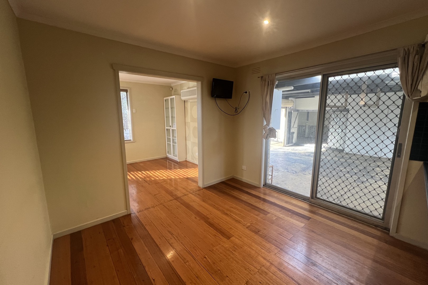 12 Kerrison Avenue, St Albans, VIC 3021, St Albans - Thumbnail 8