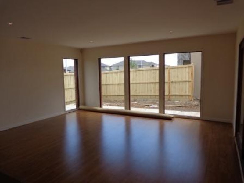 12 Kingsbridge Boulevard, Williams Landing, VIC 3027, Williams Landing - Thumbnail 5
