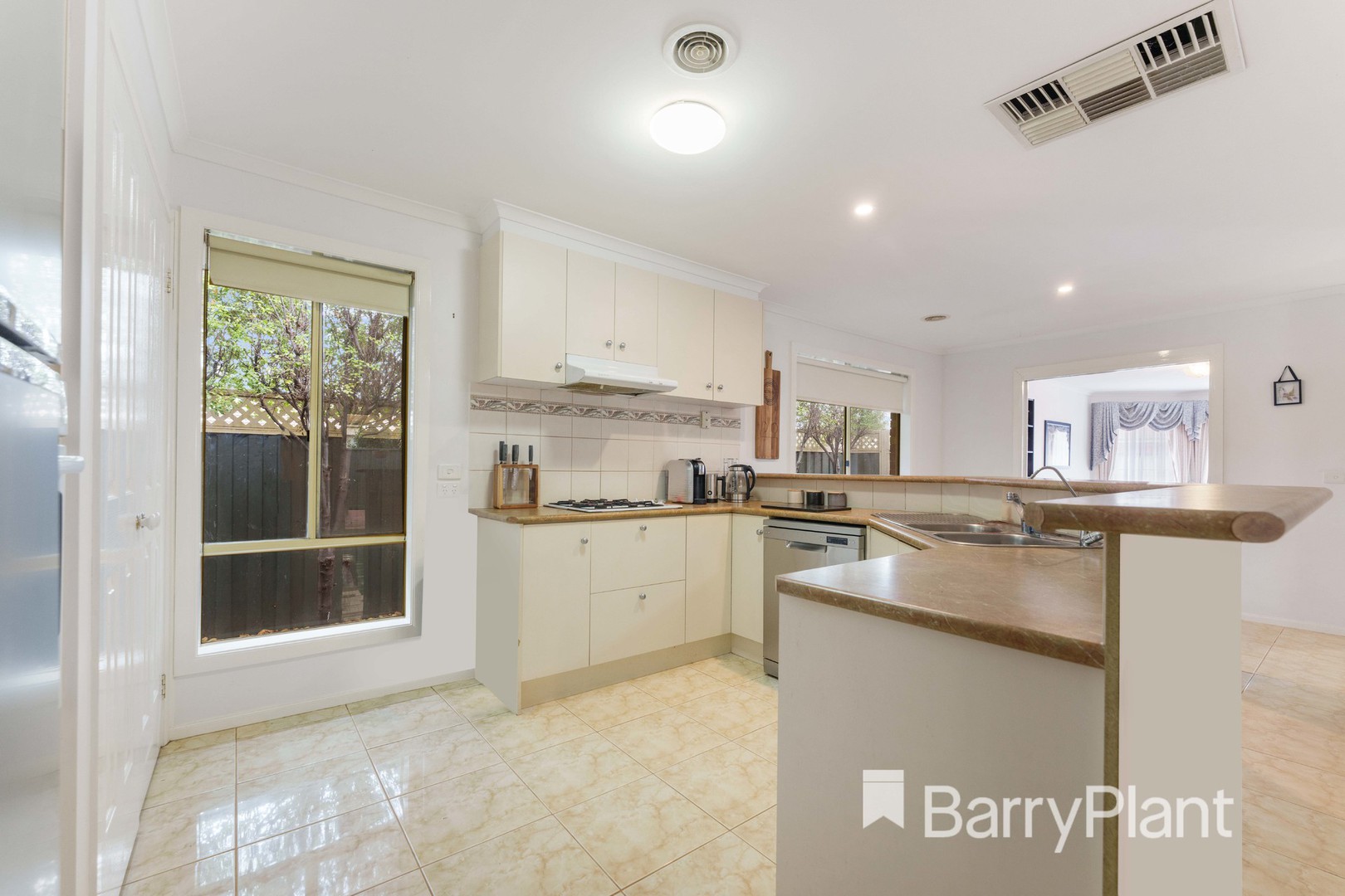12 Kinloch Court, Wyndham Vale, VIC 3024, Wyndham Vale - Thumbnail 5
