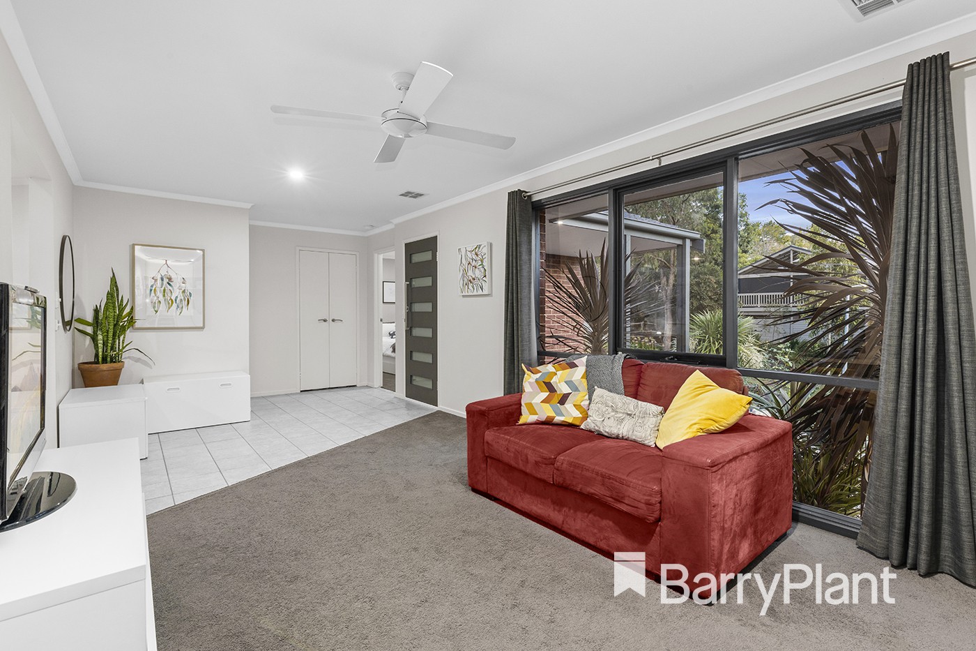 12 Kirkford Drive, Mooroolbark, VIC 3138, Mooroolbark - Thumbnail 2