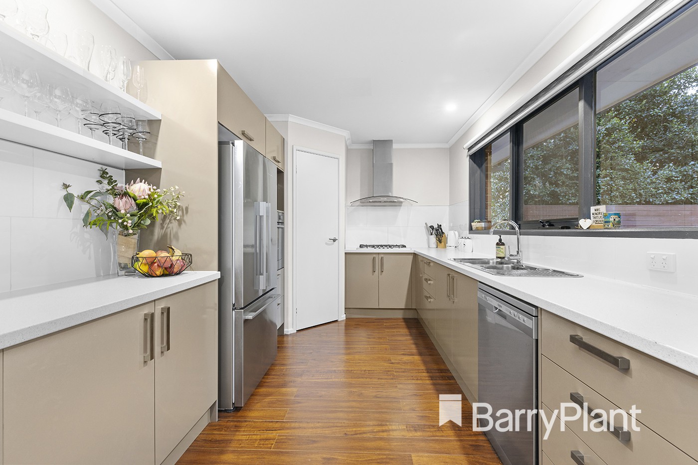 12 Kirkford Drive, Mooroolbark, VIC 3138, Mooroolbark - Thumbnail 3
