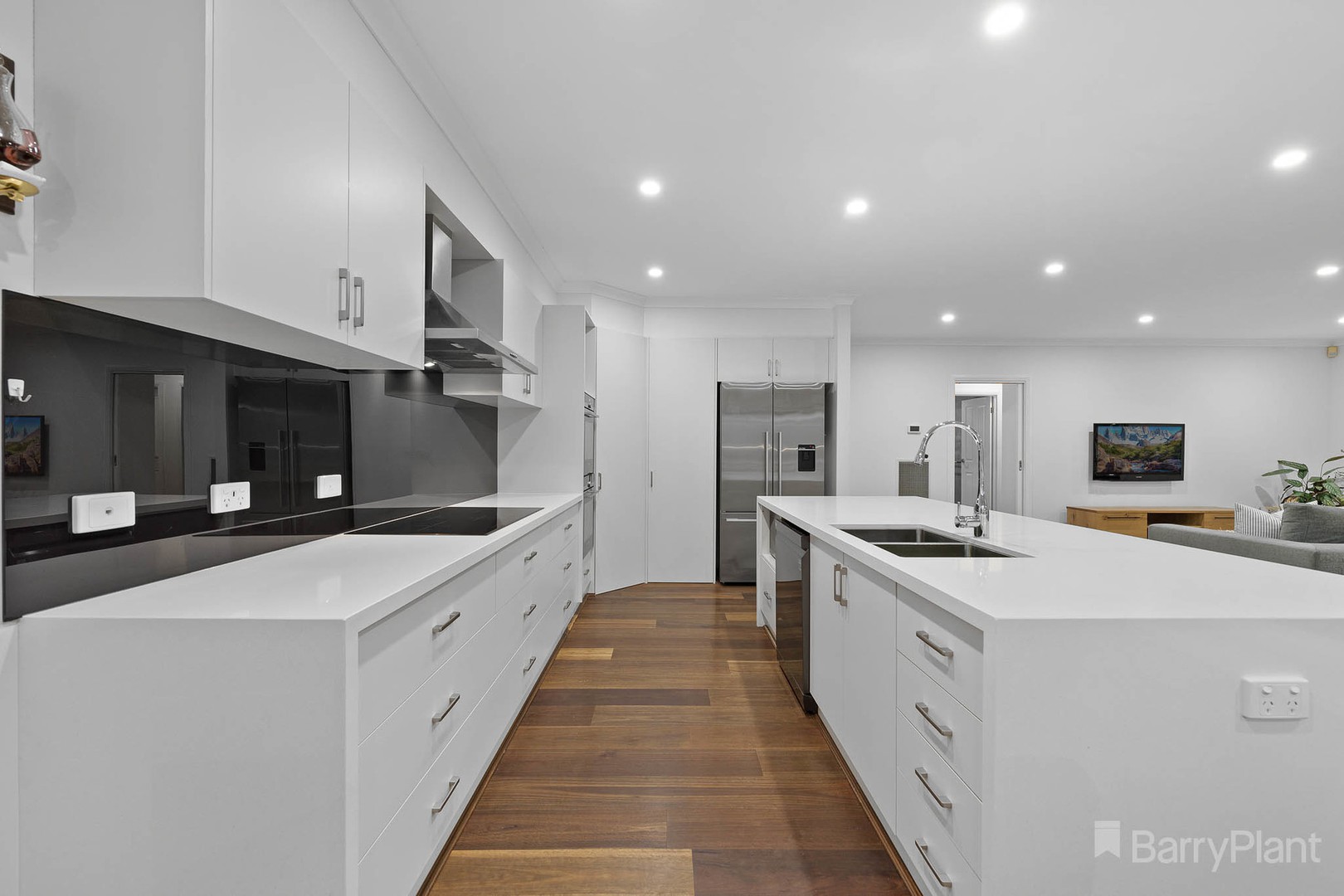 12 Kuranda Crescent, Berwick, VIC 3806, Berwick - Thumbnail 8