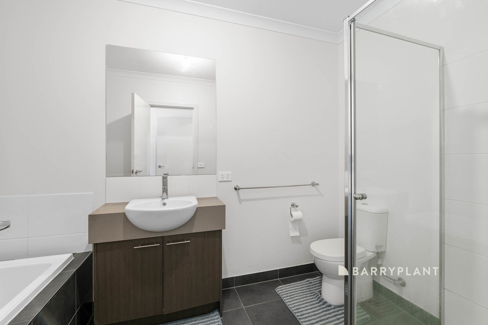 12 Langley Way, Pakenham, VIC 3810, Pakenham - Thumbnail 8