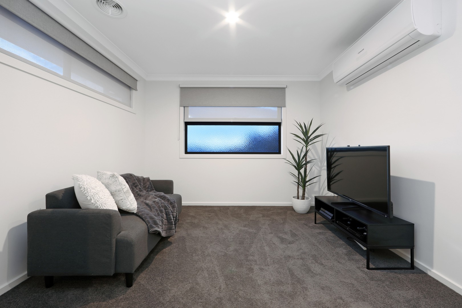 12 Laurina Close, Lysterfield, VIC 3156, Lysterfield - Thumbnail 4
